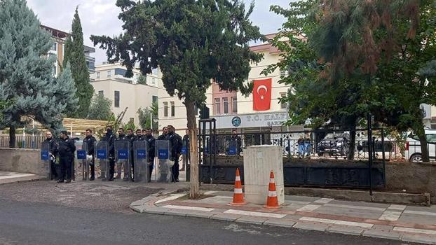 Şanlıurfa'da Halfeti Belediyesi'nde 'yolsuzluk' operasyonu; 49 gözaltı