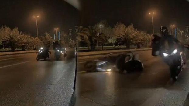 Kartal'da 2 motosikletin çarpıştığı kaza kamerada