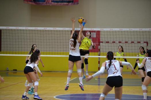 Bölgesel lig kadınlar voleybol final müsabakaları başladı