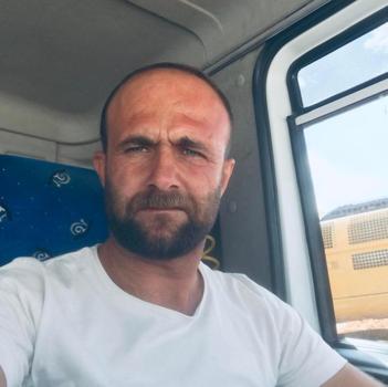 Seyir halindeki kamyonun kupası düştü, şoför öldü (2)