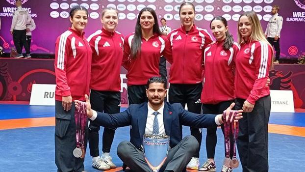 Taha Akgül: Kadınlarımız bizim başımızın tacı, onlar bizim her şeyimiz