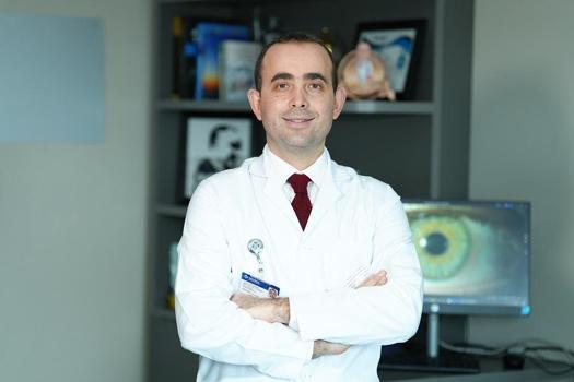 ‘Lazer göz cerrahisinde kişiye özel detaylı analiz şart’