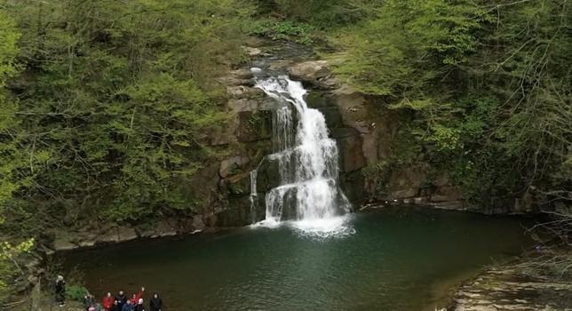 Gölderesi Şelalesi’nde ilkbahar güzelliği
