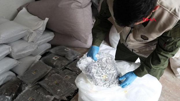 MİT’in, Suriye İçişleri Bakanlığı ile ortak operasyonunda 236 kilogram uyuşturucu ele geçirildi