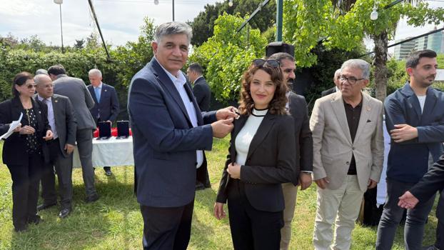 ÇGC'nin yeni üyelerine rozetleri takıldı