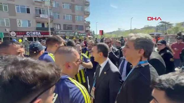 Fenerbahçeli taraftarlar, RAMS Park'a doğru hareket etti