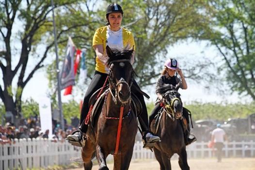 Bursa’nın Fethi’nin 700’üncü Yılı kutlamaları rahvan at yarışlarıyla sürdü