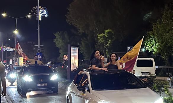 Edirne ve Tekirdağ'da Galatasaray taraftarları galibiyeti kutladı