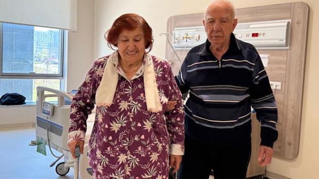 Felçli kadın, 'robotik rehabilitasyon' ile ayağa kalktı