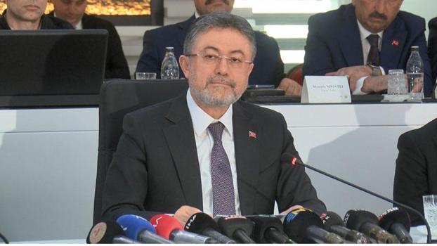 Bakan Yumaklı: Yangınlara havadan müdahale kapasitemizi 462 tona ulaştırdık