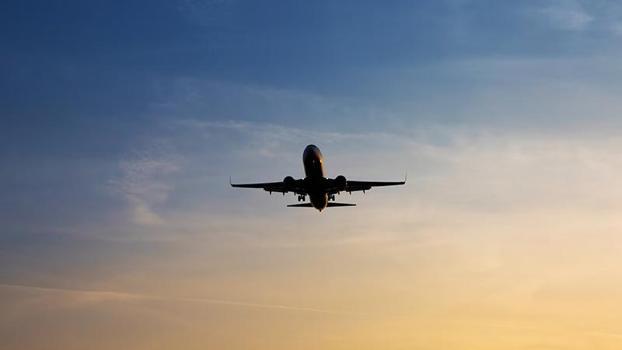 İran'dan bazı ülkelere uçak seferleri yeniden başladı