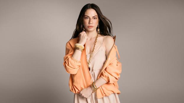 Trendyolmilla'nın marka yüzü Demet Özdemir oldu