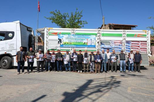 Germencik'te küçük üreticilere hibe yem desteği