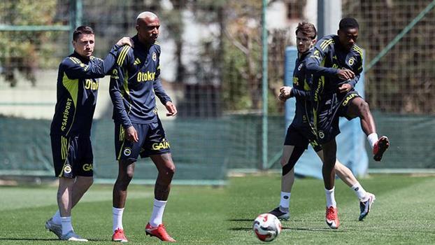 Fenerbahçe, RAMS Başakşehir FK maçının hazırlıklarını sürdürdü