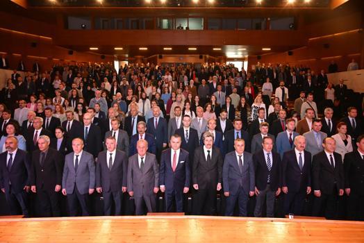 Bursa Eğitim Kongresi ‘Türkiye Yüzyılı Maarif Modeli’ temasıyla başladı