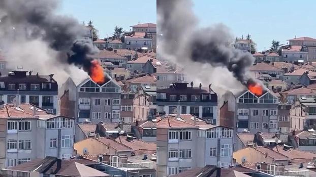 Üsküdar'da 5 katlı binanın çatısı alev alev yandı