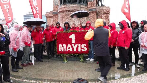 DİSK'ten Taksim Meydanı'nda basın açıklaması