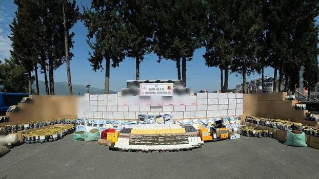 Bursa’da 2 milyon bandrolsüz makaron ele geçirildi