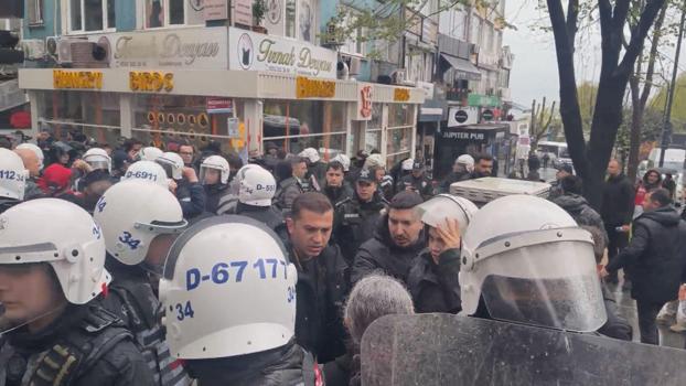 Beşiktaş'ta izinsiz gösteriye polis müdahale etti-1