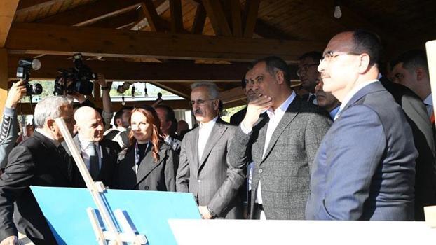 Bakan Uraloğlu: Silifke-Mut-Sertavul Yolu'nun yüzde 49'u tamamlandı