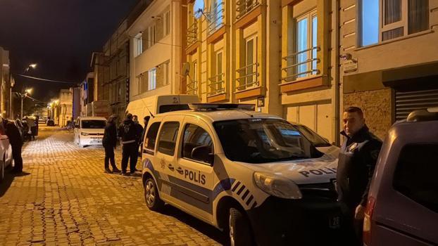 Yalnız kaldığı evinde ölü bulundu