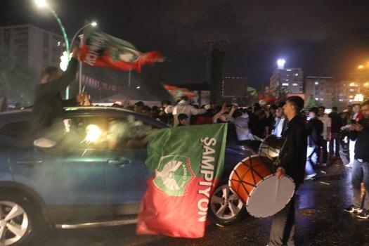 Amedspor taraftarları, Süper Lig’de şampiyonluk istiyor / Ek fotoğraflar