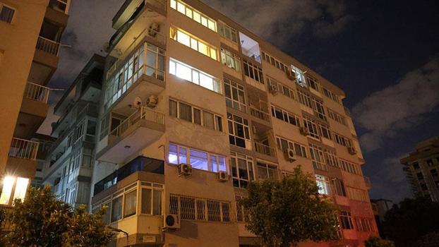 İzmir'de 73 yaşındaki baba, oğlunu bıçaklayarak öldürdü