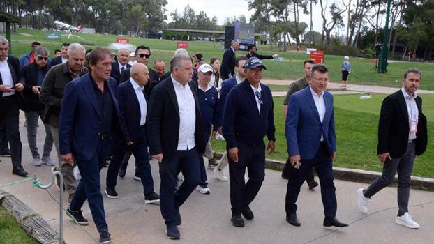 Bakan Bak, Turkish Airlines Open 2026 Golf Turnuvası ödül töreni için Antalya'da