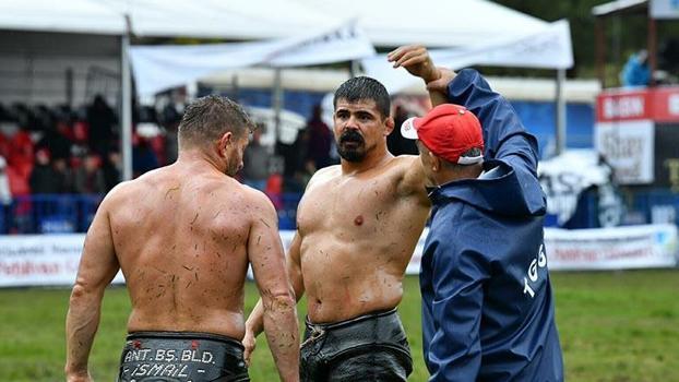 Fethiye'deki yağlı güreşlerde Başpehlivan Cengizhan Şimşek oldu
