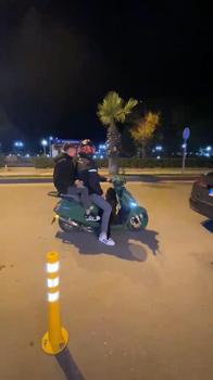 Sokak köpeği motosiklete binmek istedi; o anlar kamerada