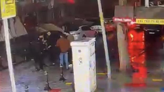 Bahçelievler'de kız arkadaşının doğum gününde çıkan kıskançlık kavgasında öldü; 3 kişi yaralandı