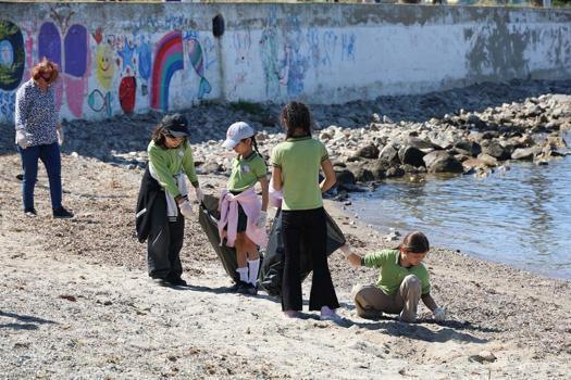 Bodrum'da 'Deniz Çöpleri İzleme ve Kıyı Temizliği Çalışması' yapıldı