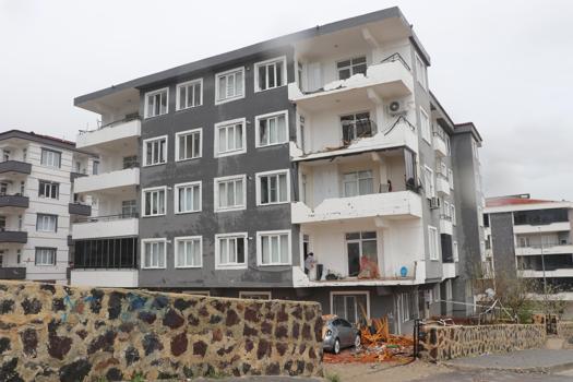 Gaziantep’te fırtınanın hasarı gün ağarınca ortaya çıktı; yaşadıklarını anlattılar (3)