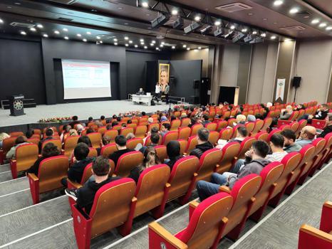 İlkadım Belediyesi’nde dijital altyapı eğitimi