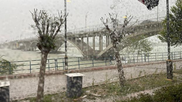 Şanlıurfa'da fırtınanın izleri siliniyor