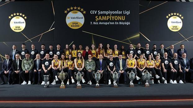 CEV Şampiyonlar Ligi şampiyonu VakıfBank için medya günü düzenlendi