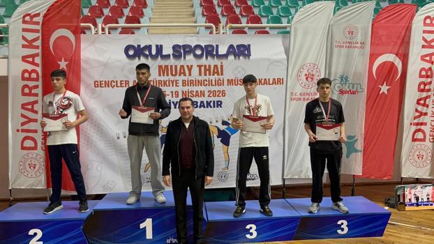 Niğdeli sporculardan Muaythai Şampiyonası’nda başarı