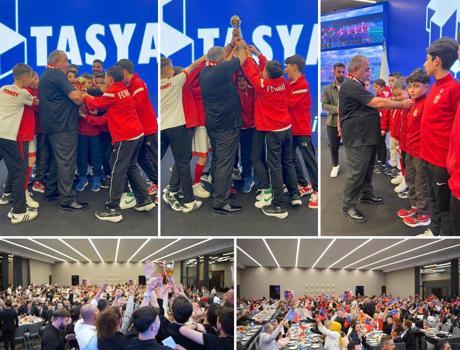 Feriköyspor, Süper Amatör Lig şampiyonluğunu gençlere armağan etti