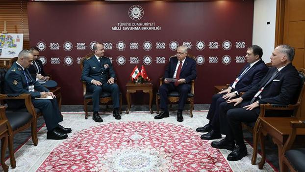Milli Savunma Bakanı Yaşar Güler, Lübnan Silahlı Kuvvetler Komutanı Korgeneral Haykal ile görüştü