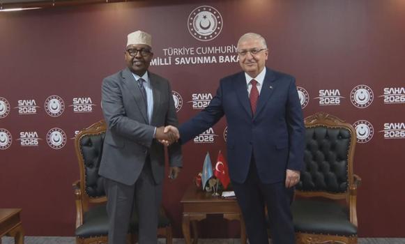 Milli Savunma Bakanı Yaşar Güler, Somali Savunma Bakanı Ahmed Fiqi ile görüştü