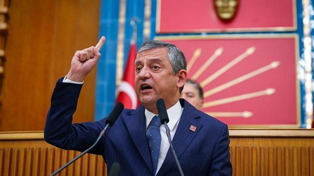 Özgür Özel: 'Bırak saraylara mermer olmayı, toprak ol bağrında güller yetişsin'
