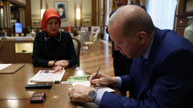 Cumhurbaşkanı Erdoğan, Türk Kızılaya kurban bağışında bulundu