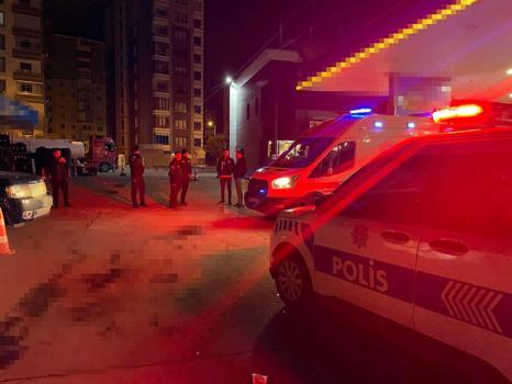 Kayseri'de akaryakıt istasyonunda bıçaklı kavga: 1 ölü, 2 yaralı
