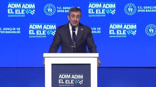 Cevdet Yılmaz, 'Adım Adım El Ele: Bağımlılıkla Mücadele Hareketi Programı'nda konuştu