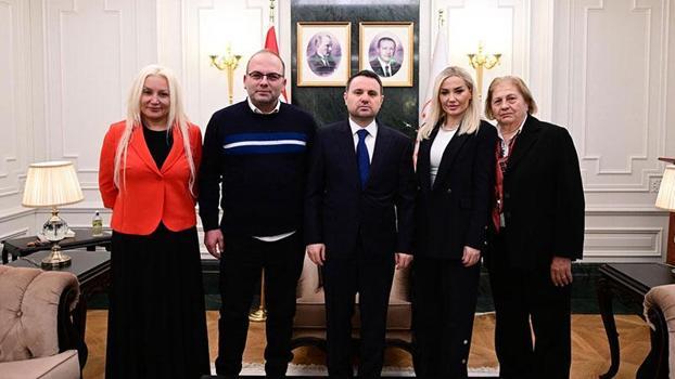 Bakan Gürlek, Çağla Tuğaltay’ın ailesini kabul etti