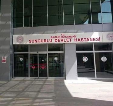 Yurtta kalan 77 öğrenci, gıda zehirlenmesi şüphesiyle hastanede tedaviye alındı