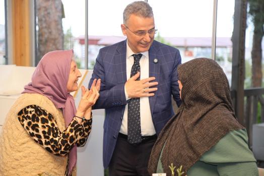 İlkadım Belediyesi, Anneler Günü’nü iki ayrı programla kutluyor