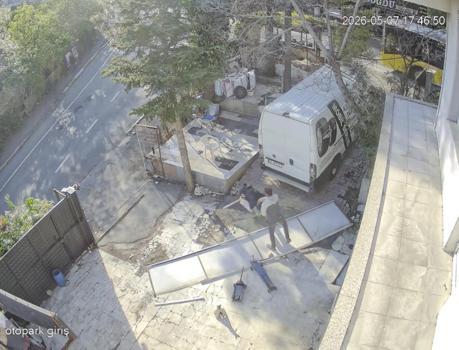 Sarıyer’de eski kiracı 74 yaşındaki iş yeri sahibini dövdü: Yere yatırıp, odunu sırtımda kırdı