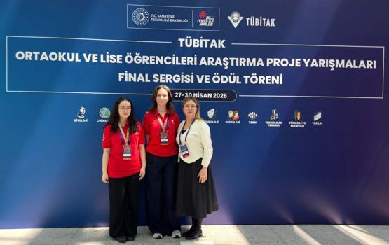 Özel Ege Lisesi'ne 57'nci  TÜBİTAK Lise Öğrencileri Araştırma Projeleri Yarışması'nda üçüncülük ödülü
