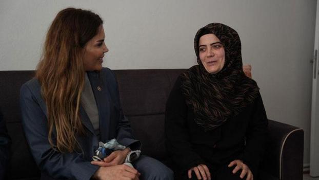 AK Parti İstanbul Milletvekilleri Anneler Günü için sahadaydı